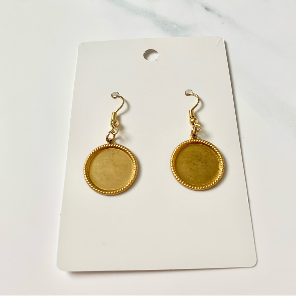 Gold Circle Pendant Earrings